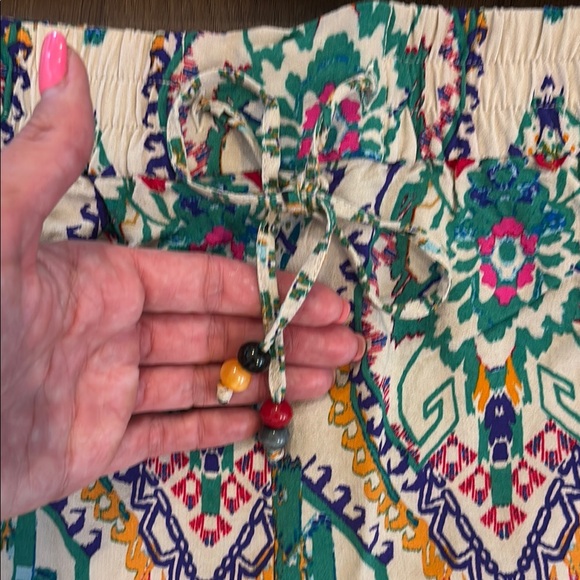 Zara Colorful Patterned Shorts - Picture 4 of 4